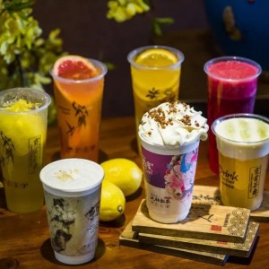 【天元区|霓裳茶舞】凭借颜值和口感出圈的国潮中式茶饮！16.8元享门市价40元的 霓裳茶舞饮品7选2套餐...