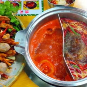 【班花串串香套餐】在教室吃火锅，班主任都不敢管！门市价172元，50根串串任选+盘菜7选2