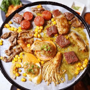 【放肆烤肉（汉华国际）】钟鼓岭的黑马？一家超级INS风的店拯救你的困乏